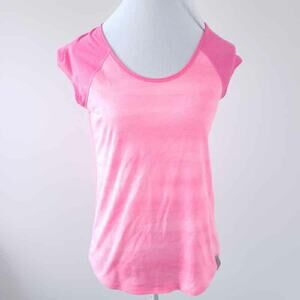 Under Armour Pink Breast Cancer Shirt Athletic SMALL Short Sleeve Heat Gear
